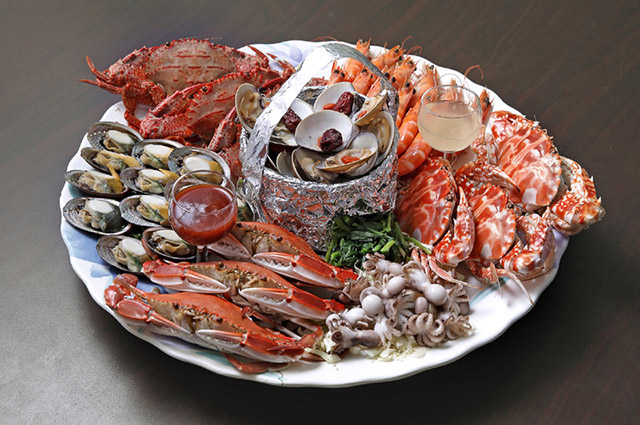 暑假來北海岸，遊玩品蟹樣樣好