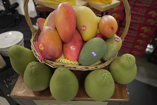 台南西施、金煌芒果風雨無阻進軍新加坡 星國超市掀搶購熱潮 ...