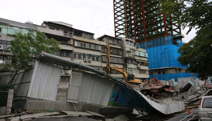 台北市大直街民宅下陷損鄰 基泰建設認錯全面停工