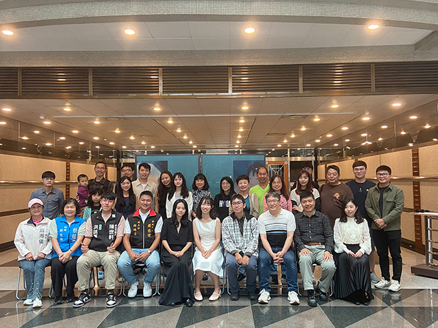 藝術的道路就像是探索人生 成長的每一步 無法否認的足跡