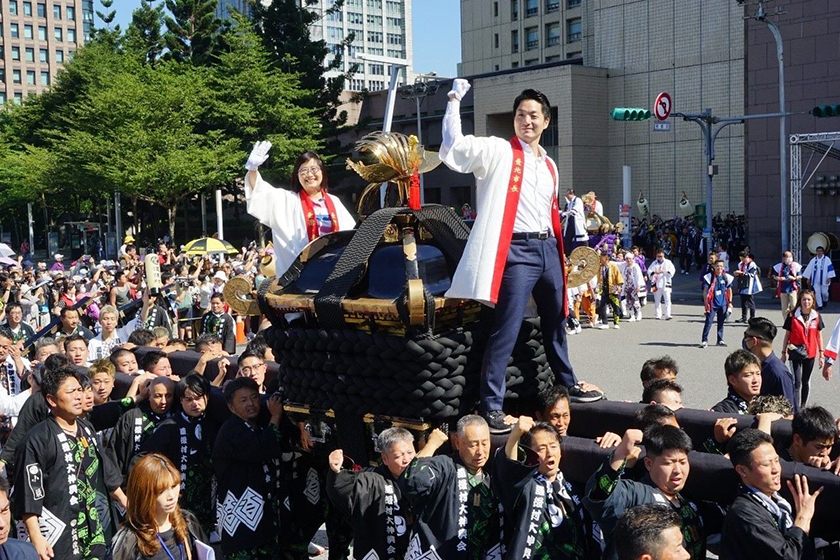 睽違4年的日本撞轎祈福盛典11/5上午北市府前廣場熱鬧登場 未來將與日本松山市擴大交流 ...