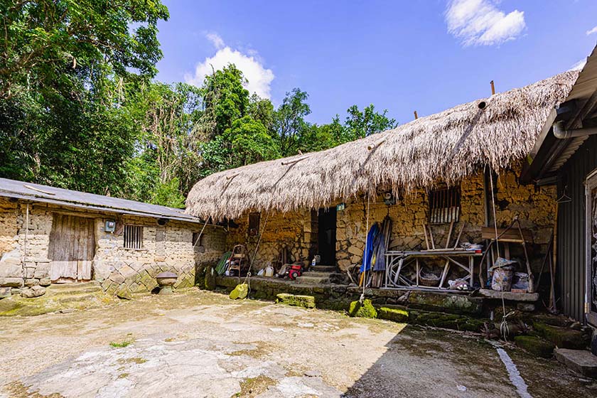 輕鬆漫步微笑山線 發現新北山林之美