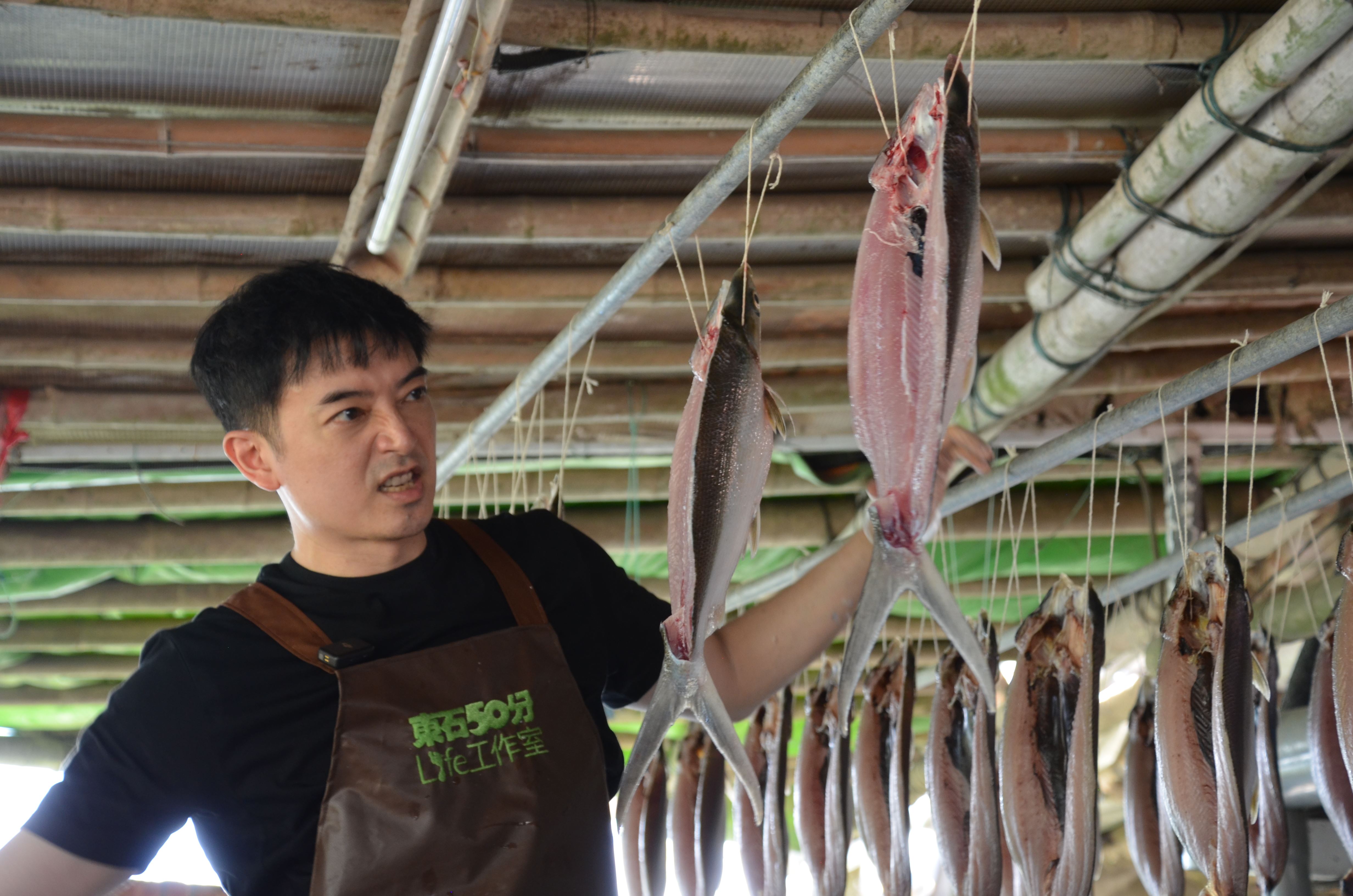 東石海之夏快到了 凍齡男神田家達、星光男星林道遠搶先帶玩嘉義  AI主播「吃喝新聞」 ...