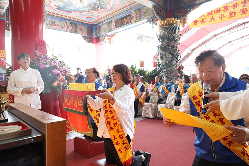 嘉邑鎮天宮慶祝武哲天皇關聖帝君御誕暨建宮60週年祝壽大典 黃敏惠市長參拜祈福願國泰  ...