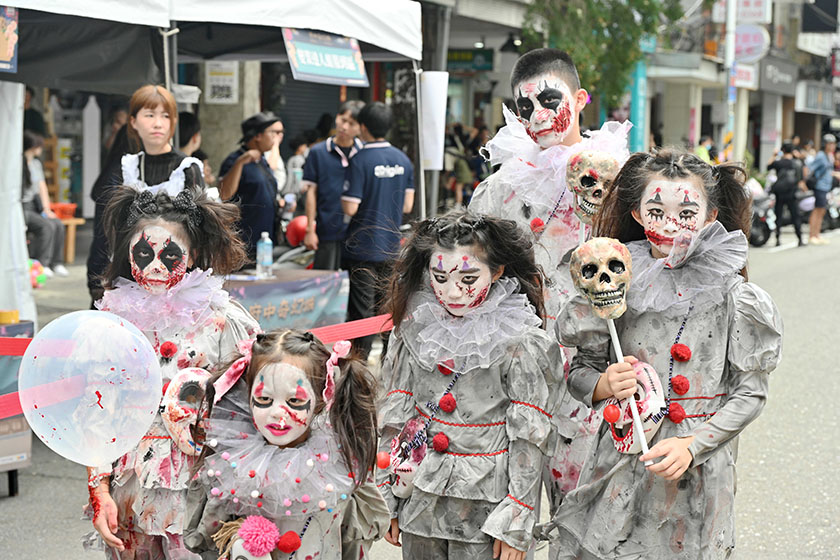 2024「府中搞什麼鬼」熱鬧登場 侯友宜率民眾穿越時空感受懷舊風華_AI主播「玩樂新聞」 ...