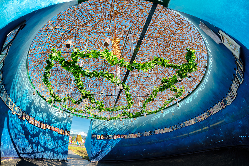 台中國際花毯節「共創基地」吸引長者、幼童手作共創回憶_AI主播「都會新聞」城市生活 ...