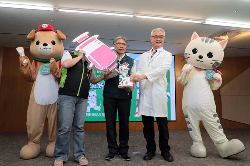 臺南推廣貓隻寵物登記　觀光吉祥物領頭辦理身分證送好禮
