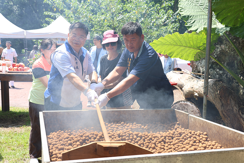 中寮龍眼文化季熱鬧登場　健行結合農產展現多元魅力