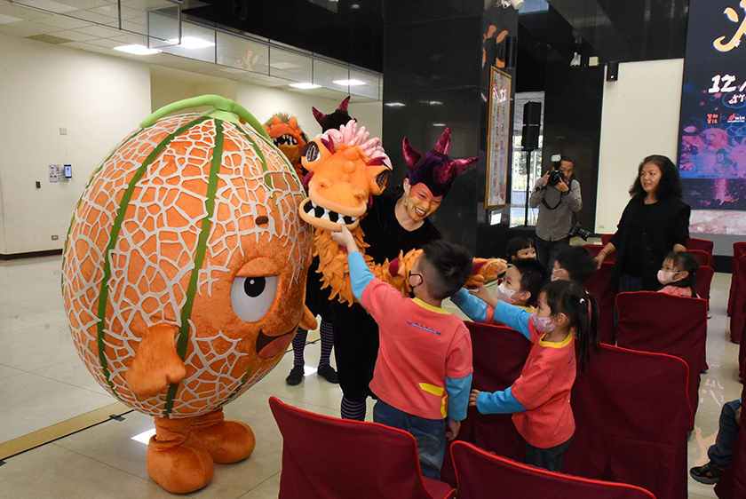 客家大戲《燈怪》苗栗登場　親子沉浸童話宇宙　快樂紮根客語傳承 ...